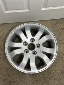 HONDA CR-V Wheel / 16x6-1/2 / Alloy 10 Spoke / From 2005 Honda CRV SE