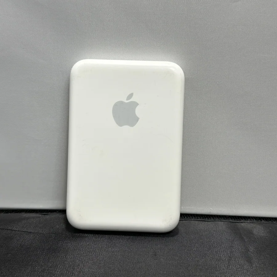 Apple MagSafe Battery Pack Model Number: A2384 White